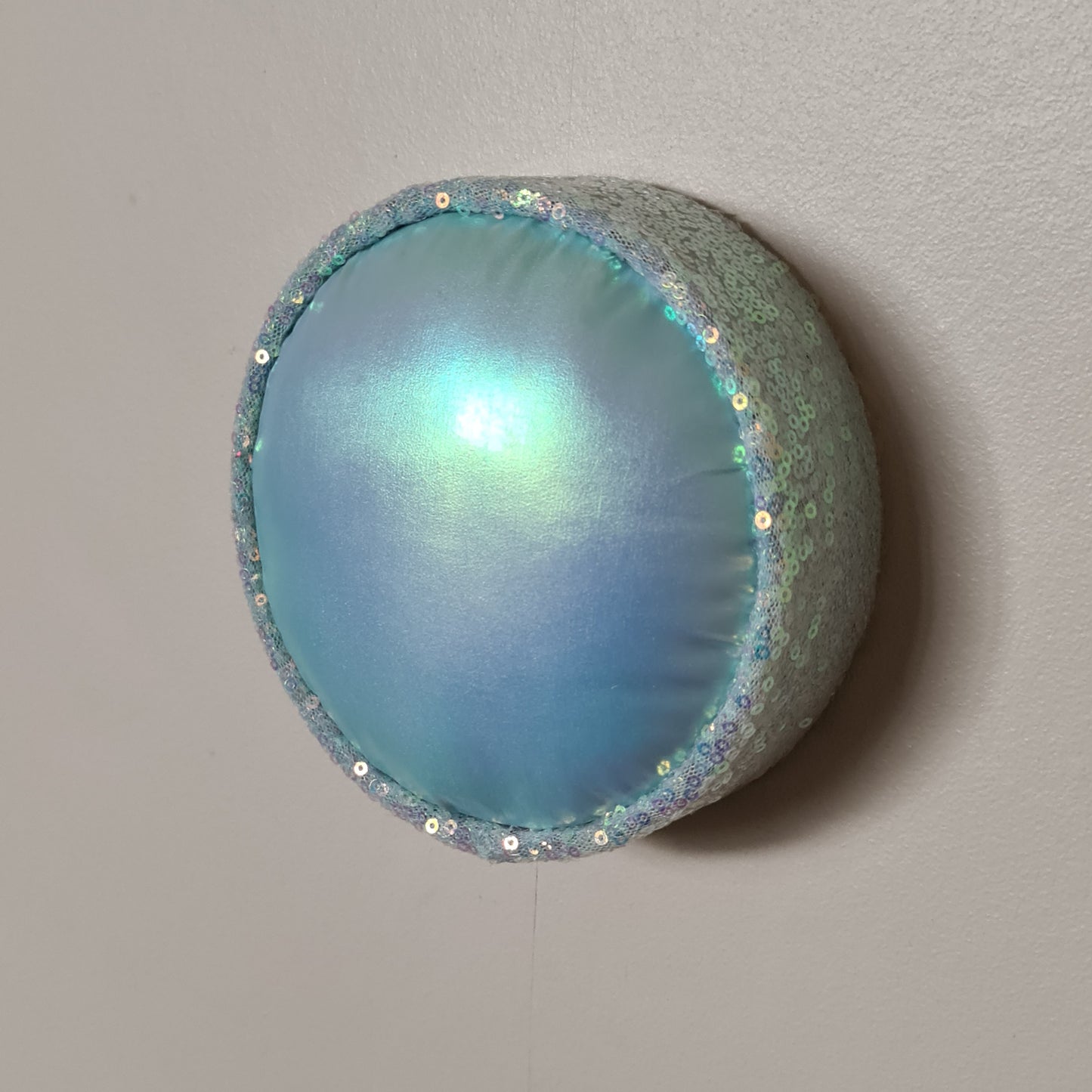 Aqua Pearl Wall Popper