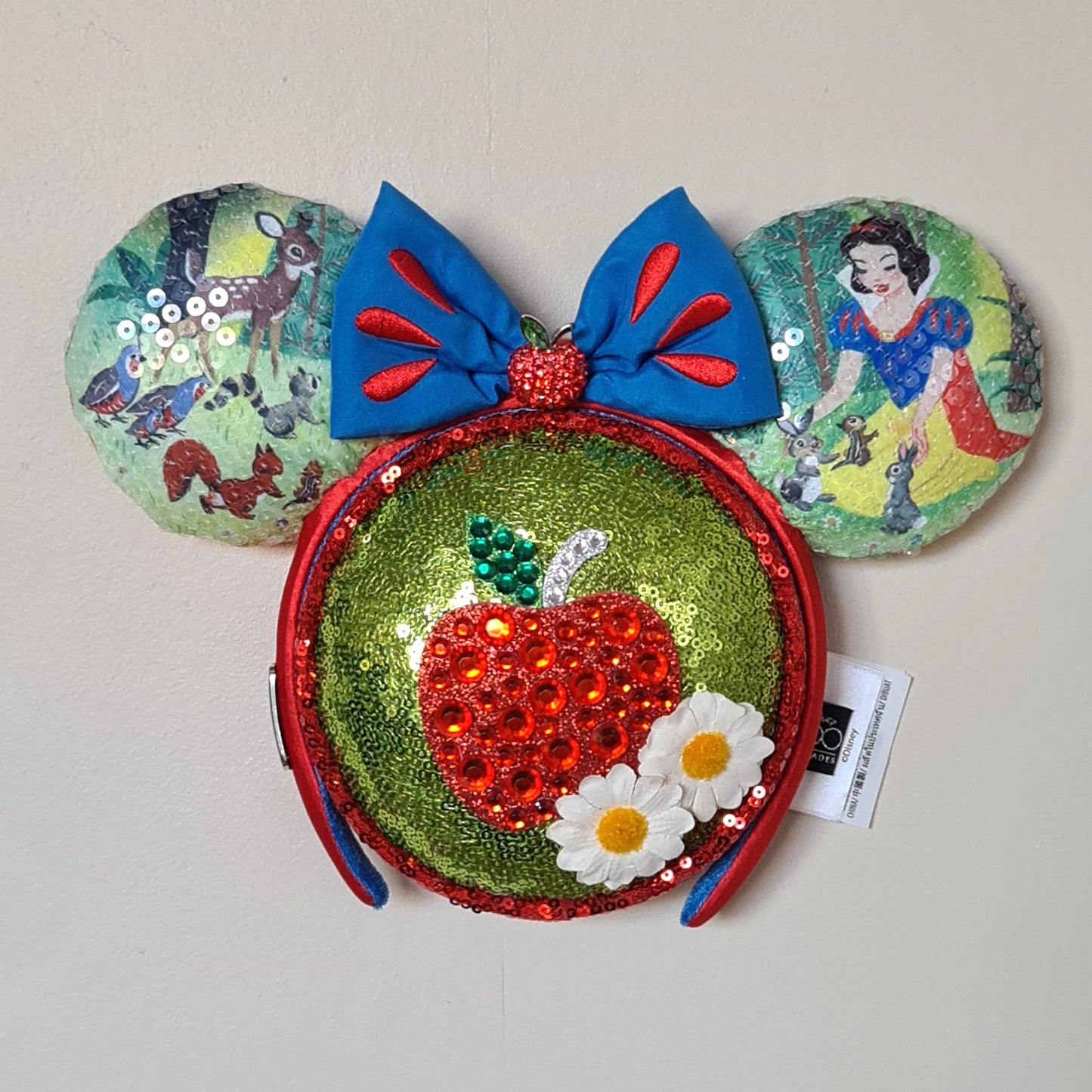 Jewelled Apple Wall Popper