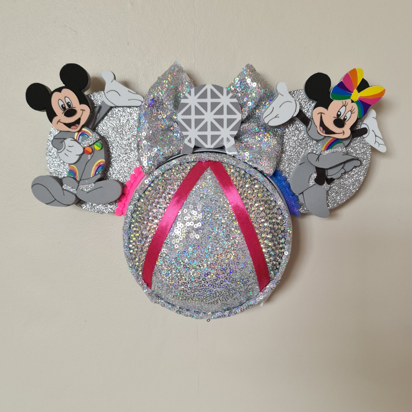 Rhinestone Ribbon Wall Popper