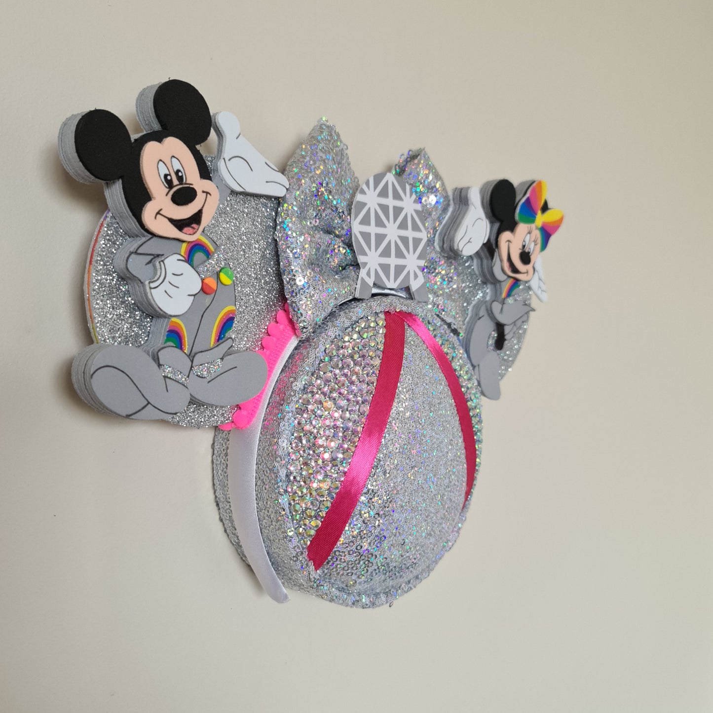 Rhinestone Ribbon Wall Popper