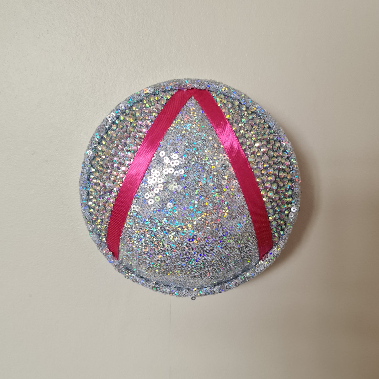 Rhinestone Ribbon Wall Popper
