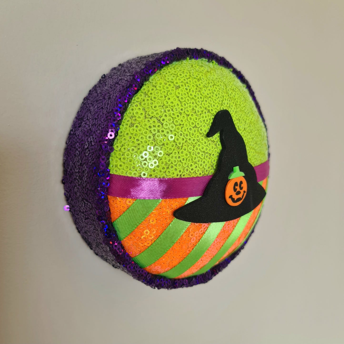 Witches Hat Wall Popper