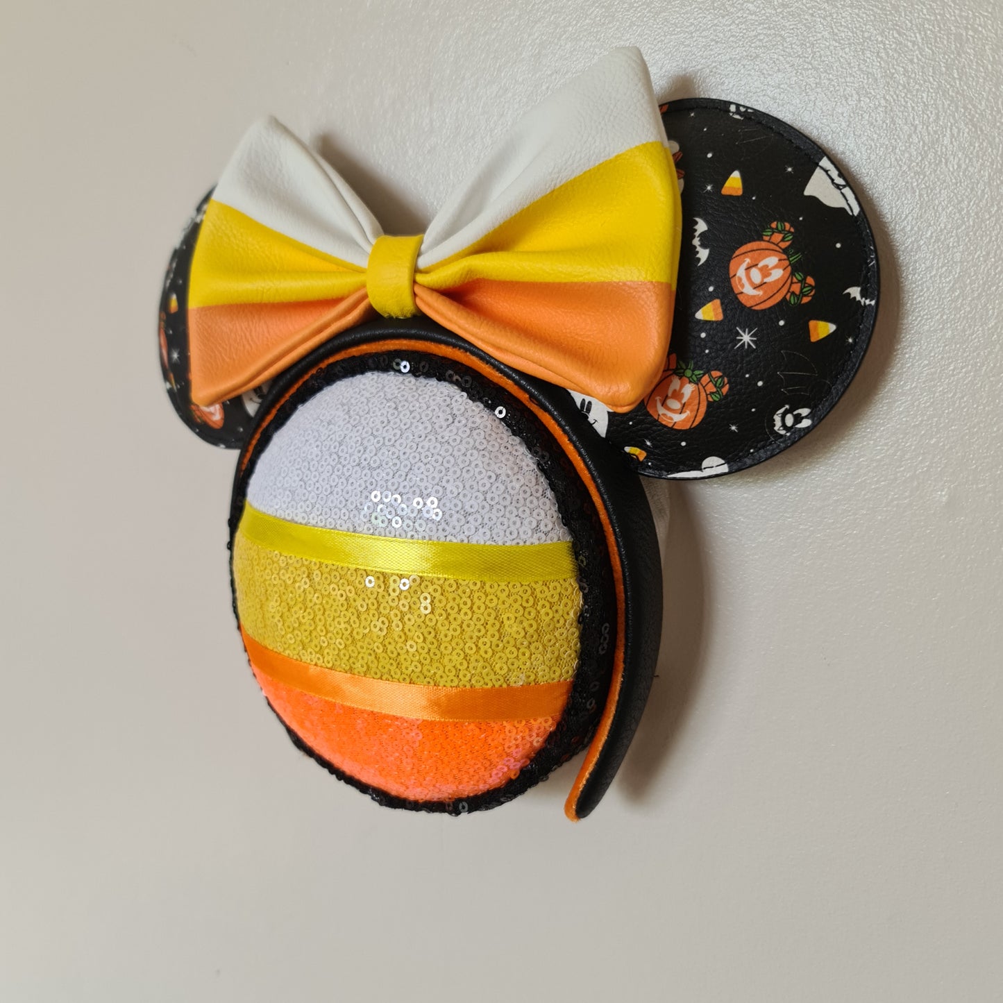 Candy Corn Cascade Wall Popper