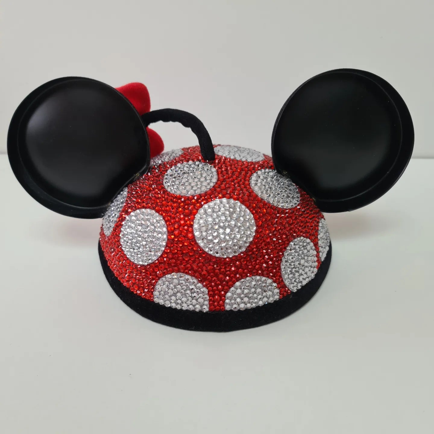 Polka Dot Hat with FREE hat stand!