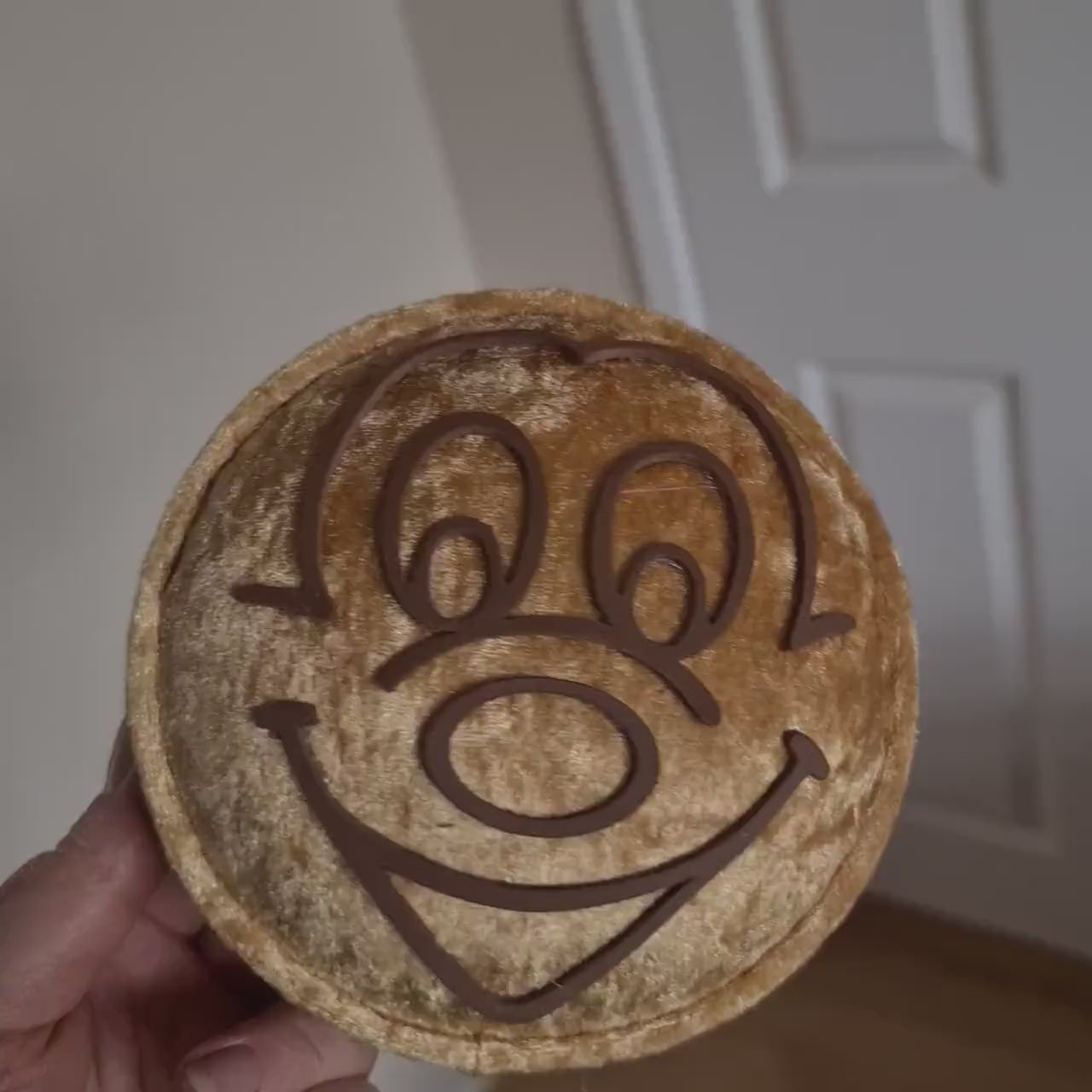 Pancake Face Wall Popper