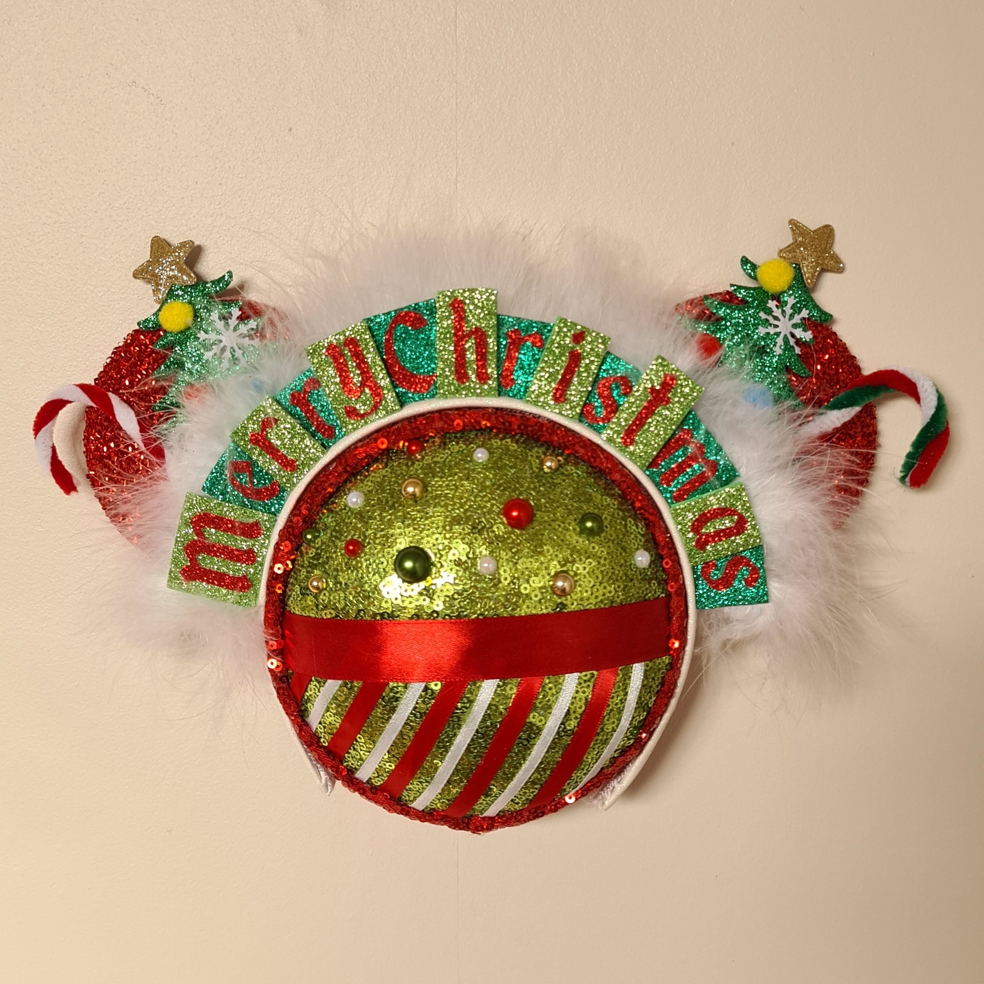 Festive Green Wall Popper