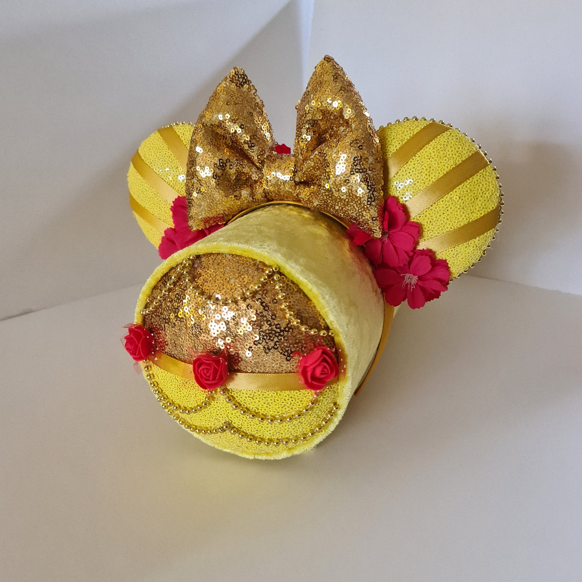 Beautiful Princess Ear Holder