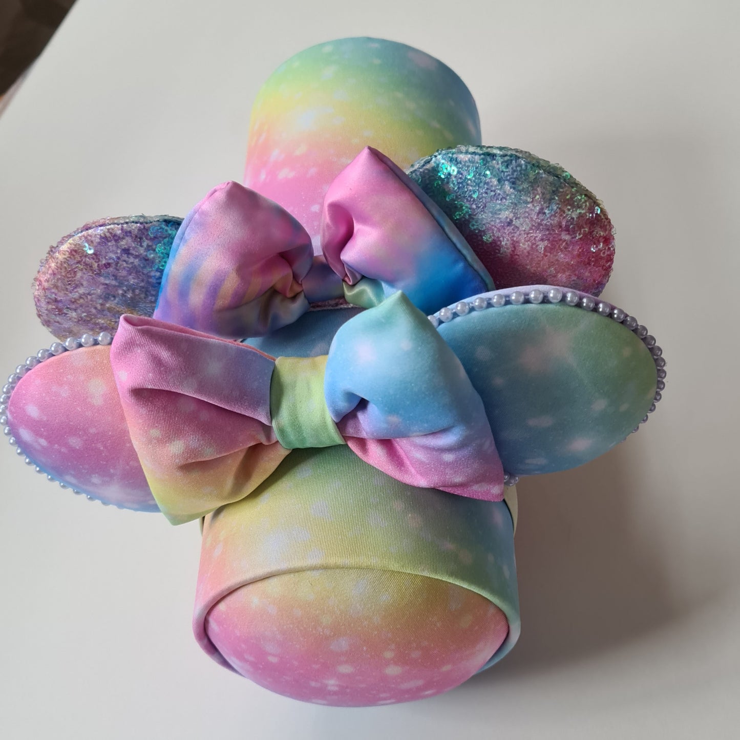 Rainbow Fizz Ear Holder